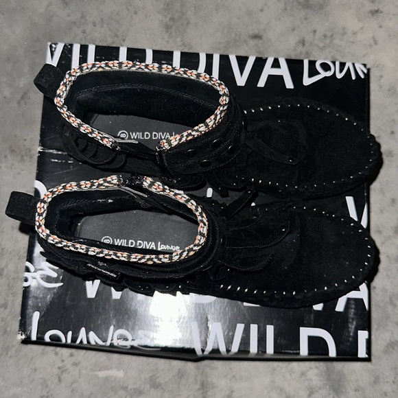 Black suede moccasin shoe - Picture 3 of 6